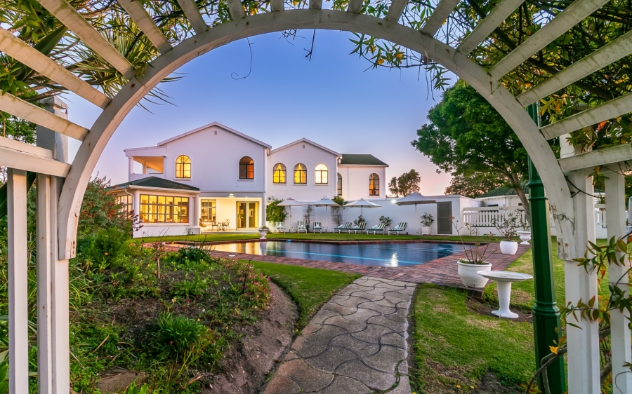  Bedroom Property for Sale in The Point Western Cape